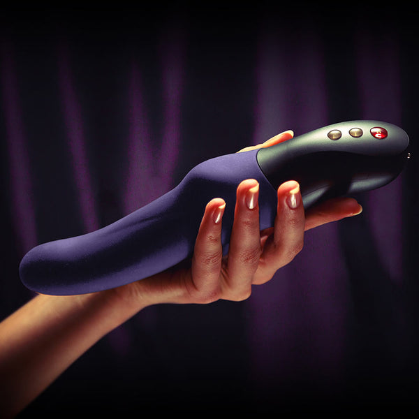 2013: stronic eins - a whole new kind of simulation stimulation