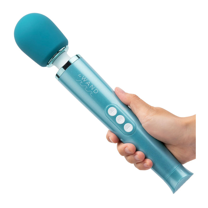 Le Wand Dive Submersible Vibrating Massager