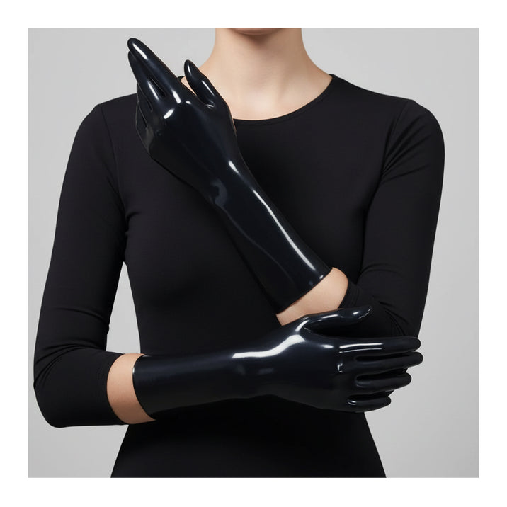 Short Length Moulded Latex Gloves